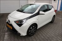 Toyota Aygo x-play club mit Rückfahrkamera Sachsen - Hoyerswerda Vorschau