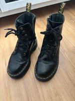 Dr. Martens Jadon in Schwarz Bayern - Rottenburg a.d.Laaber Vorschau