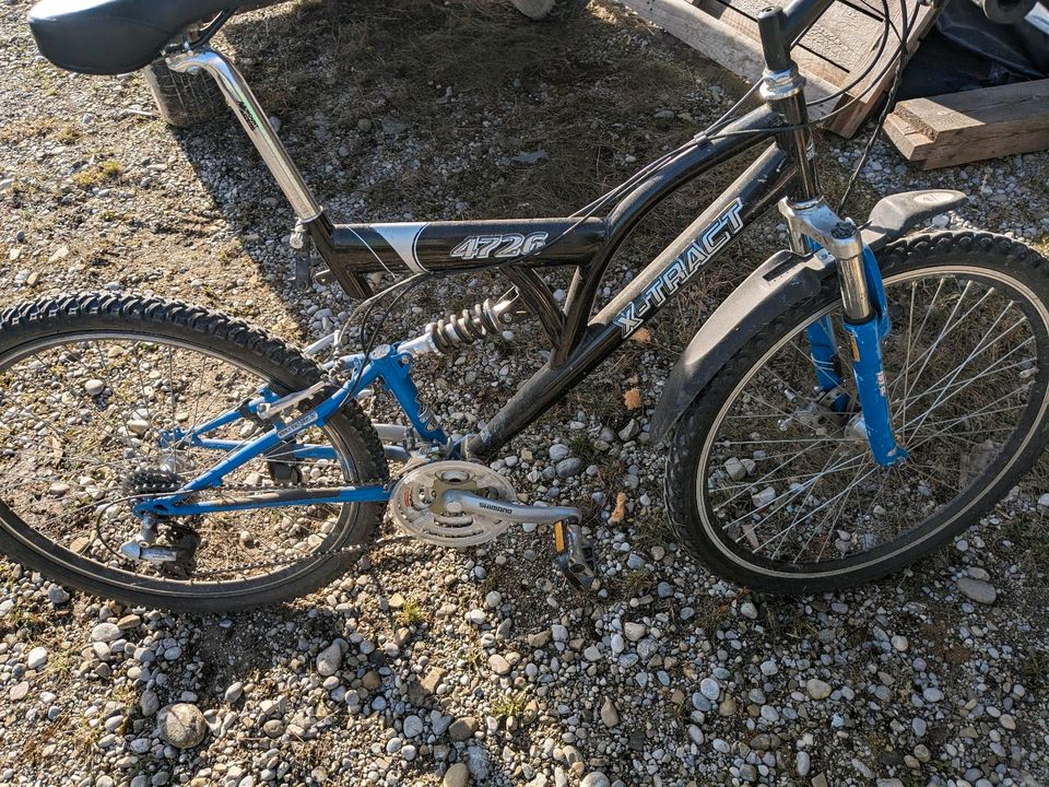 Fahrrad für Bahnhof Stadt Student in Egling