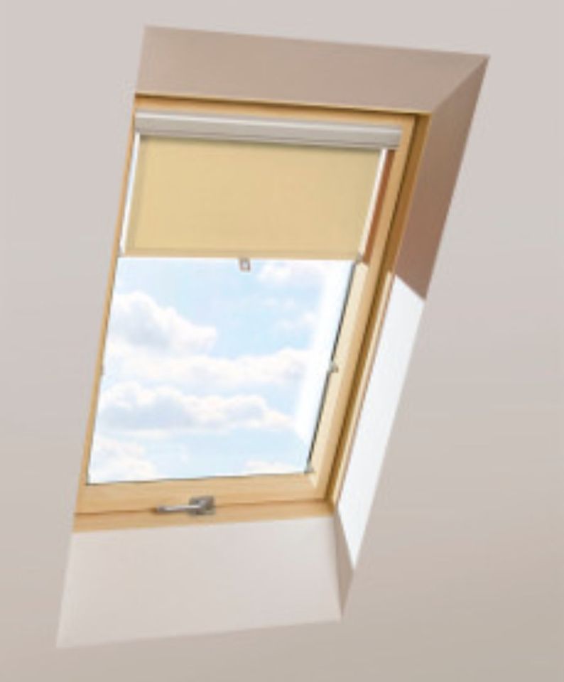 Dachfenster Fenster mit Eindeckrahmen Velux + Rollo in Wolbeck