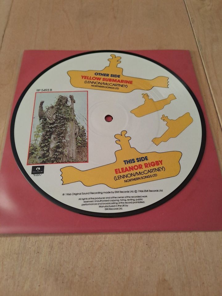 Beatles Vinyl Picture Single Yellow Submarine / Eleanor Rigby in Passau