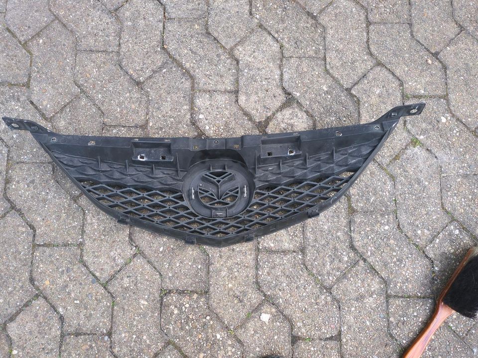 Mazda 6 Kühlergrill,GG GY,mit Emblem/Logo in Saarbrücken