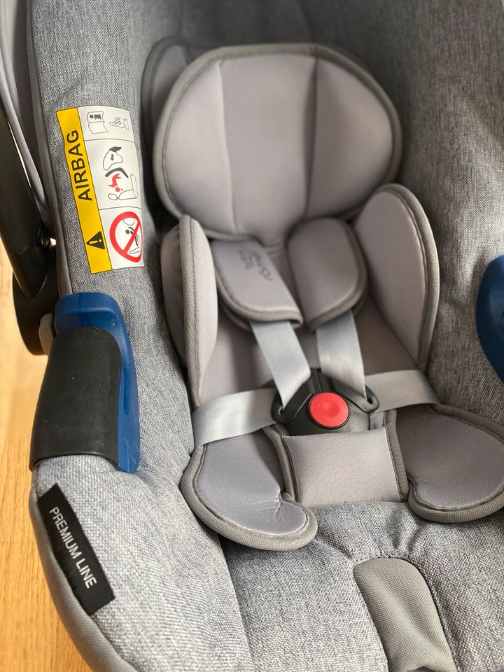 Britax Römer Baby Safe 2 i-Size Premium Line in Ampfing