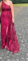 Abendkleid rot mit spitze und schleppe Nordrhein-Westfalen - Harsewinkel - Greffen Vorschau