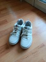 Turnschuhe Herren  Gr. 45  wie NEU  !! Kr. München - Unterschleißheim Vorschau