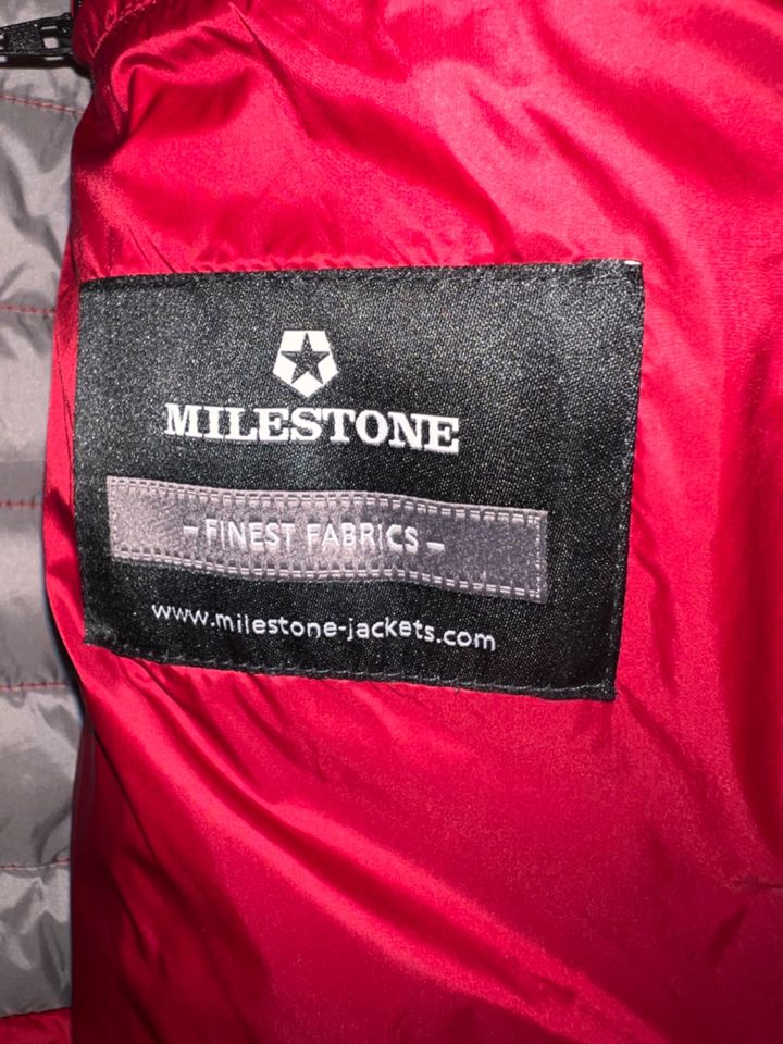 Milestone Jacke Winterjacke Gr. 52 L rot in Mainz