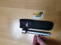 LED Lenser Taschenlampe V2 triplex Nordrhein-Westfalen - Bottrop Vorschau