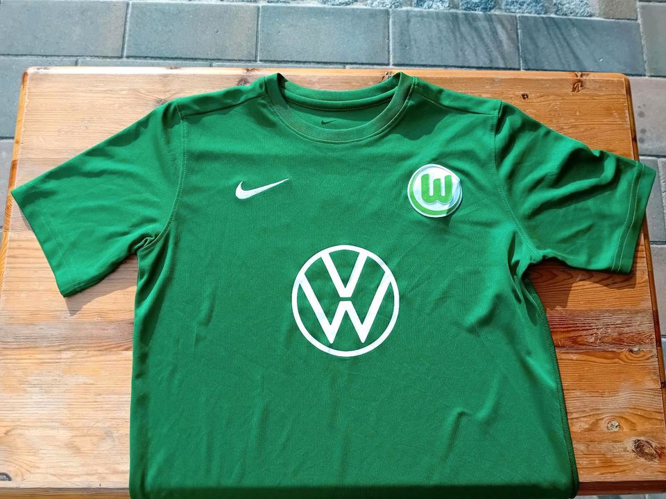 Nike VfL Wolfsburg Trikot, Gr. 158-170 in Müden