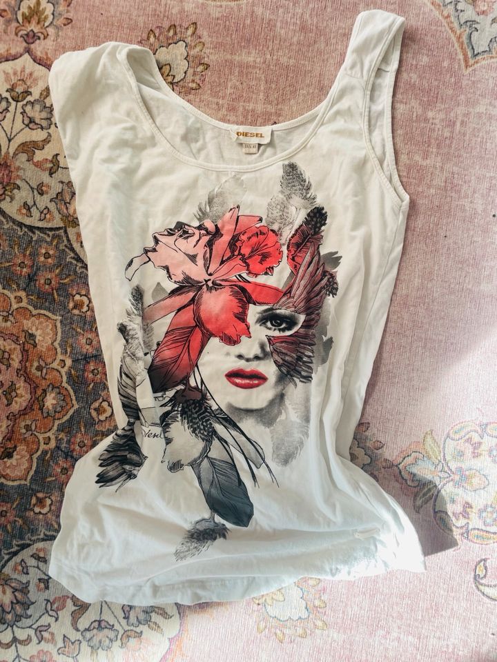 Diesel T- Shirt Damen 34/36 in Ingolstadt