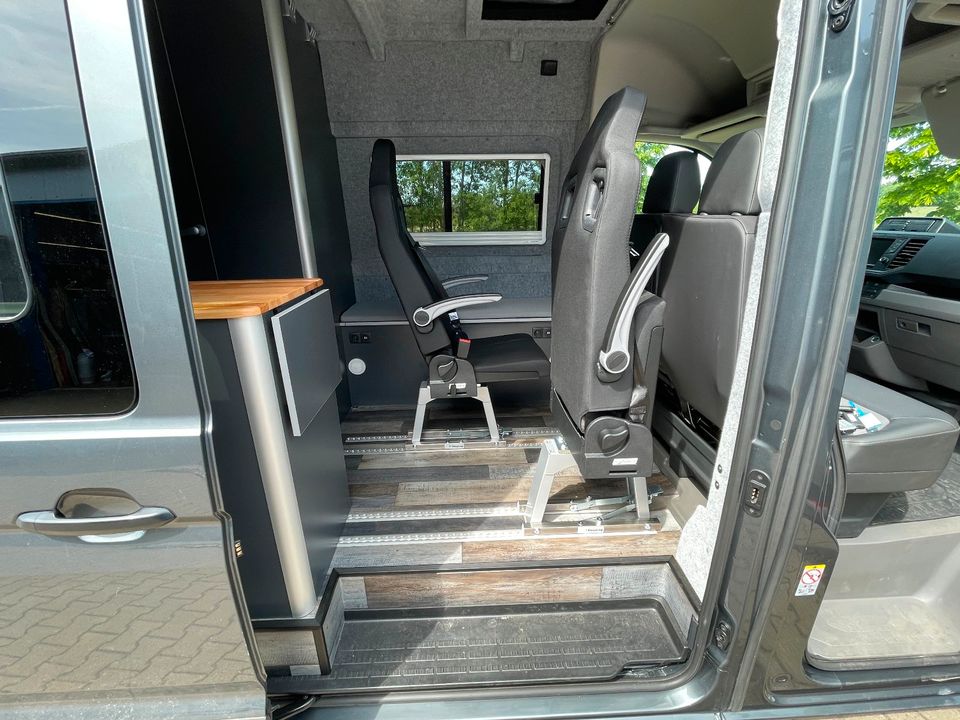 Einzelsitz Schnierle TAF4 auf Doppelschiene für VW Crafter, Mercedes Sprinter, Fiat Ducato Inkl.Montage in Uelzen