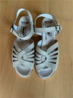 Sandalen Sandaletten Biekamp Wörishofer creme 41 neu Handarbeit Nordrhein-Westfalen - Borchen Vorschau