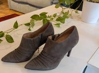 Tamaris Damenschuhe Stiefeletten grau Echtleder mit Einlegesohle Baden-Württemberg - Baden-Baden Vorschau