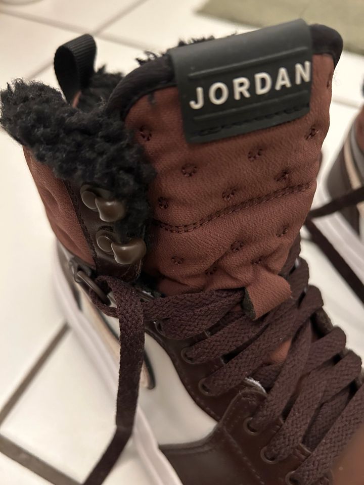 Nike Air Jordan 1 Acclimate Chocolate Gr. 39 in Krefeld