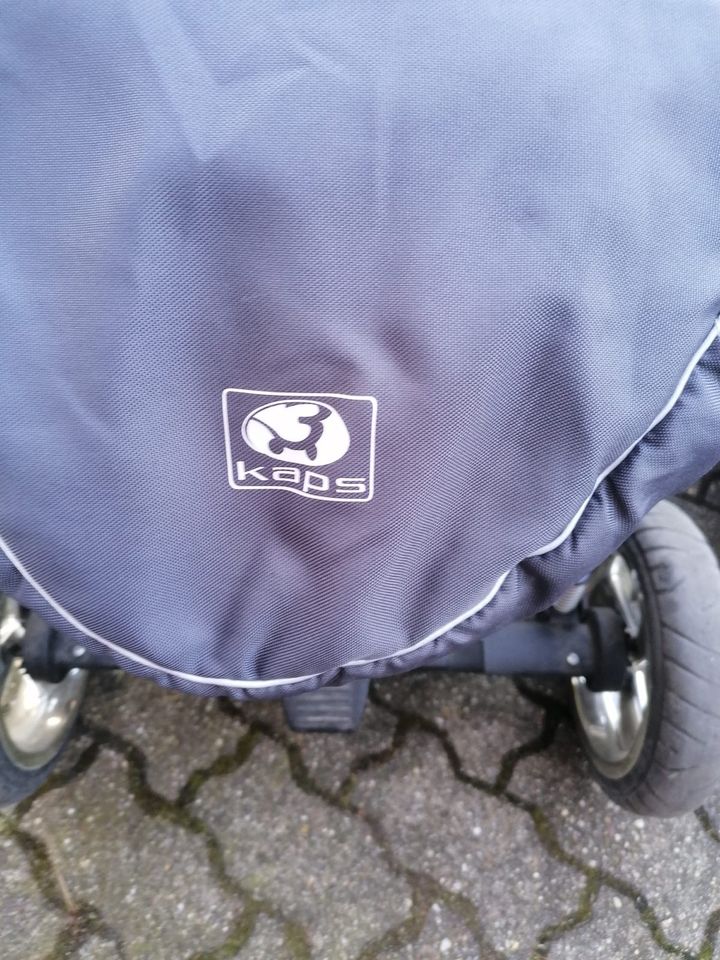 Kinderwagen 3 in 1 in Solingen