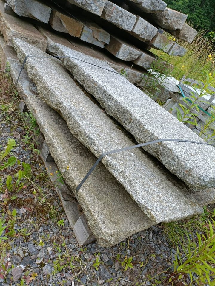 Antike Granitplatten, Gehwegplatten, Krustenplatten in Schwarzenberg (Erzgebirge)