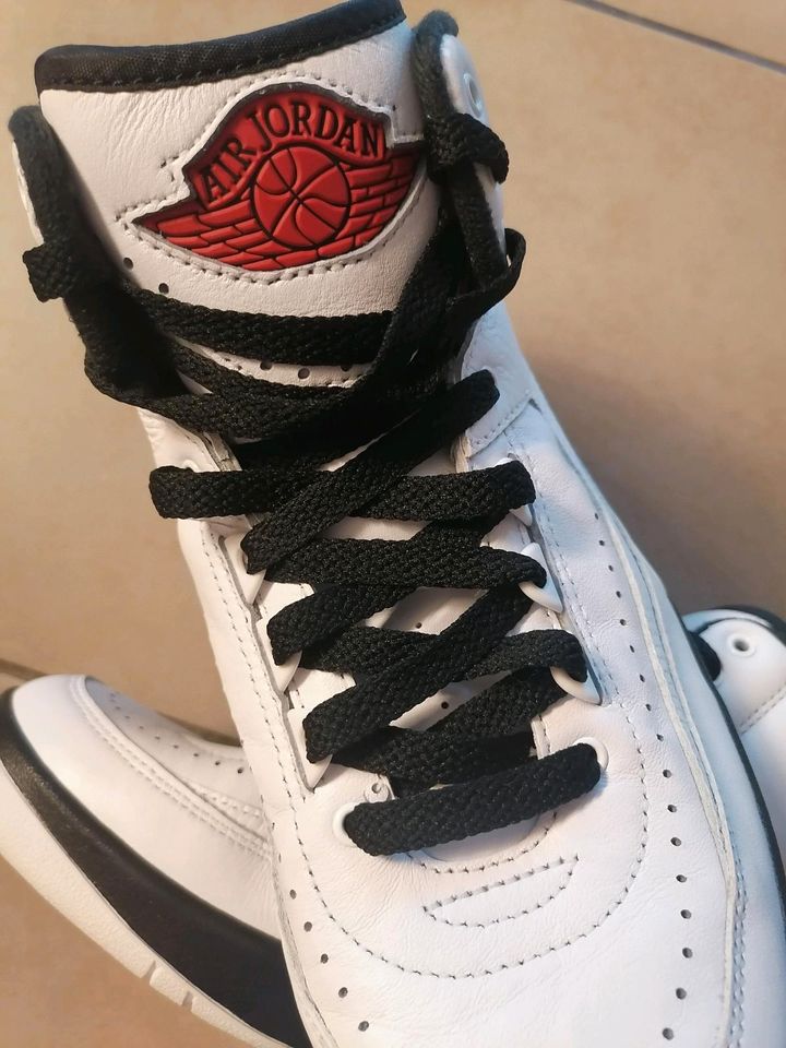 Schuhe von Nike " AIR JORDAN 2 RETRO" NEU in Oberstenfeld