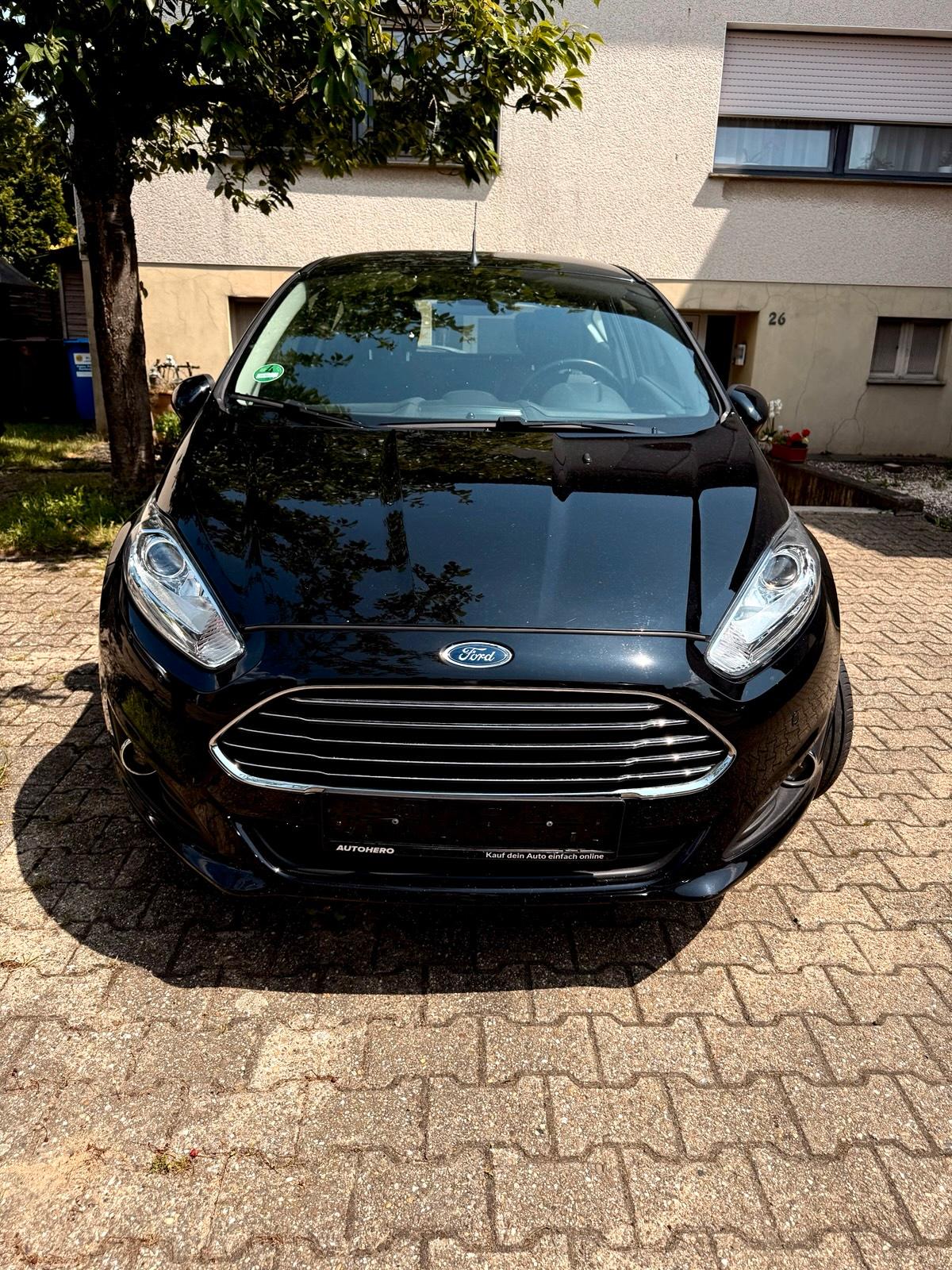 Abbildung des Autos Ford Fiesta Top Zustand