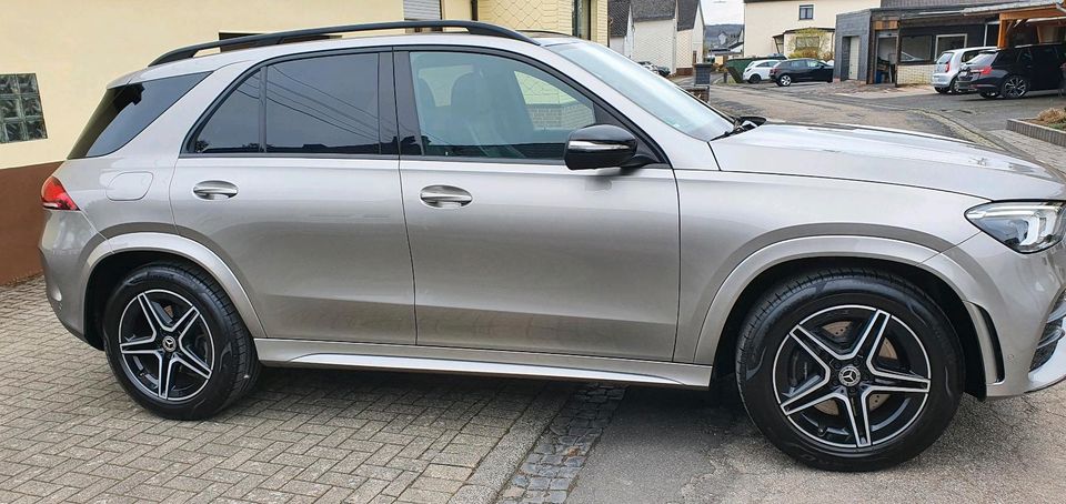 Mercedes Benz GLE 300 d 4 MATIK in Niederroßbach