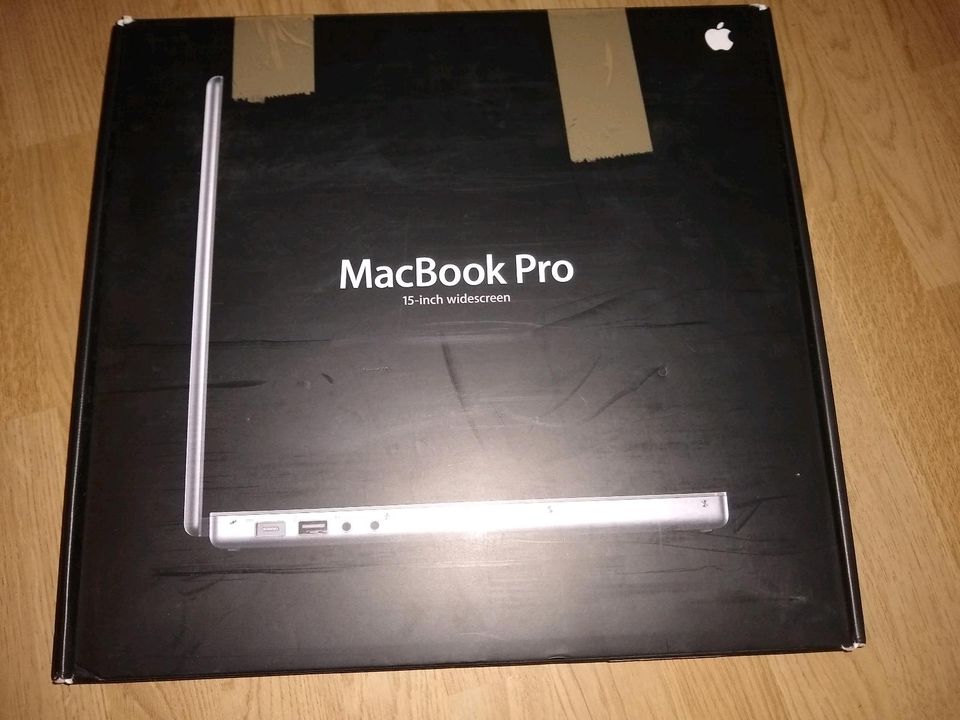 Mac book Pro 15 inch in Stuttgart