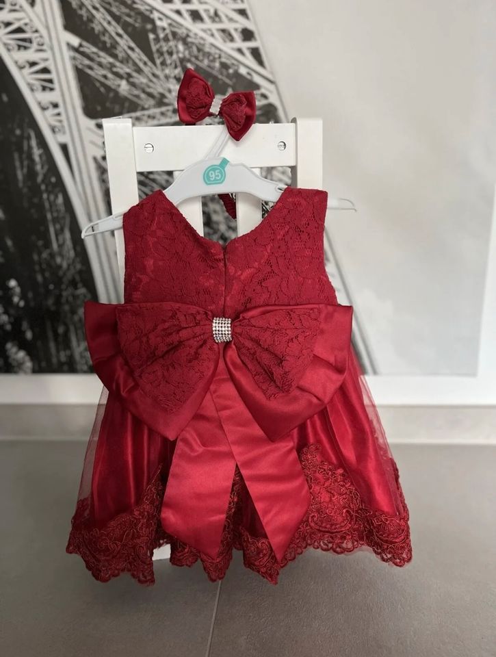 Kleid für Baby / Mädchen (ca. 12 Monate) aus den USA in Esslingen
