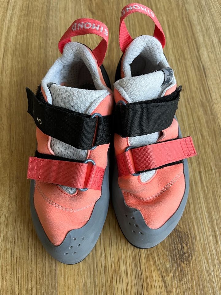 Simond Kletterschuhe Boulderschuhe in Gerlingen