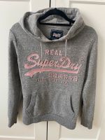 Grauer Superdry Hoodie mit Glitzeraufschrift Vahrenwald-List - List Vorschau