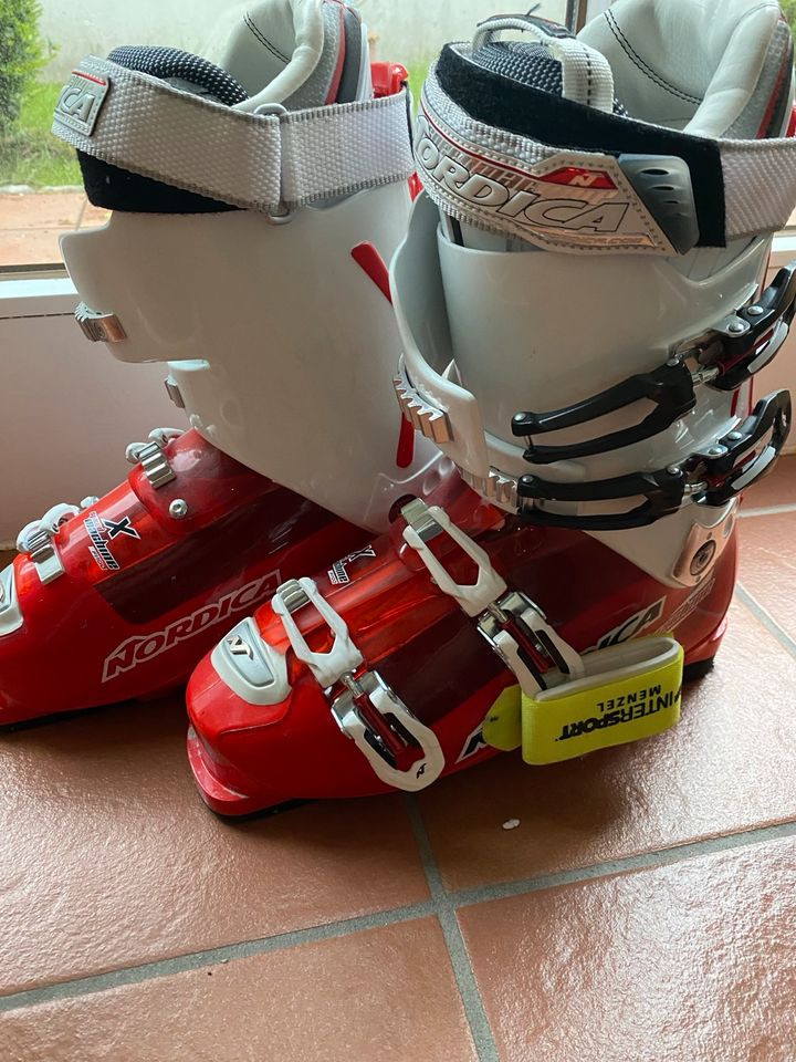 Skistiefel von Nordica „Speed Maschine FI100“ Größe 44 in Landshut