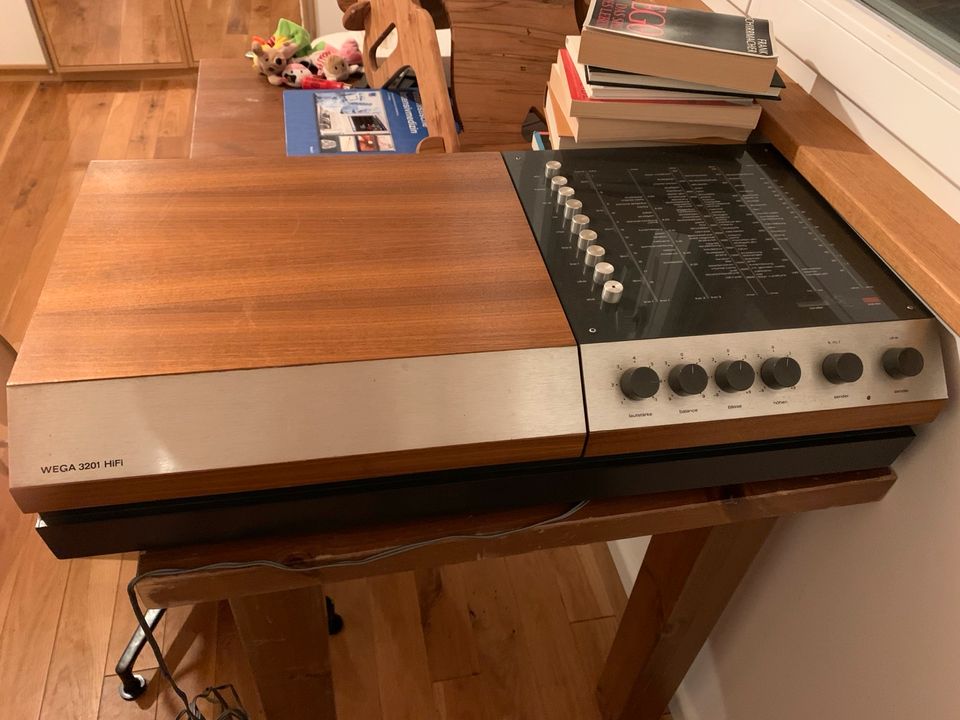 Schallplattenspieler Wega 3201 hifi in Freiburg im Breisgau