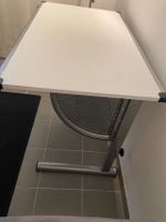 Schreibtisch weiß / silber, 118 x 70 cm, höhenverstellbar Nordrhein-Westfalen - Enger Vorschau