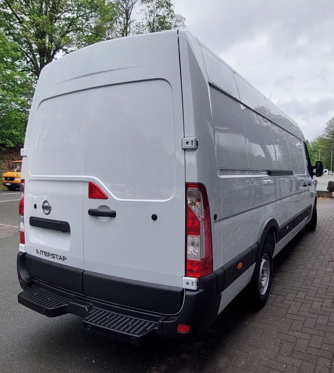 Nissan Interstar L4H2 3,5 dCi 145 RWD ST Tekna in Plauen