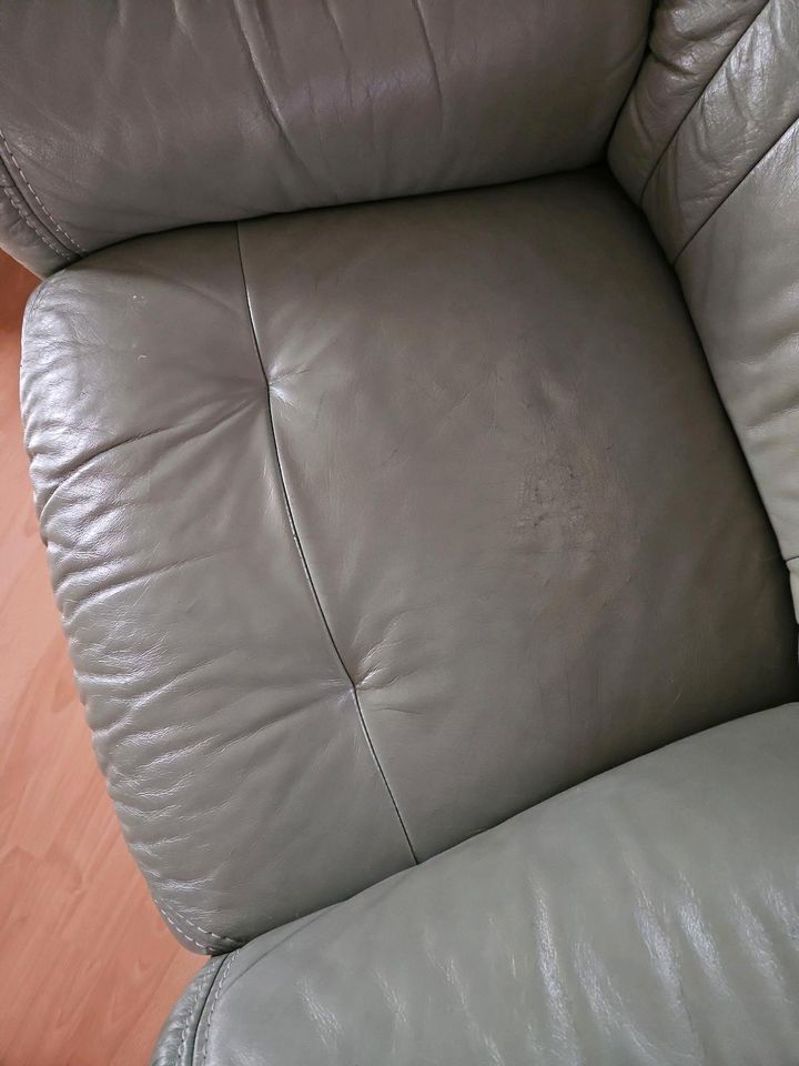 Ledercouch + Sessel Mintgrün gebraucht in Plaue