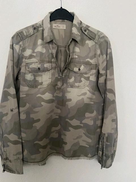 Hollister camouflage Hemd Bluse Tunika Army camou shirt Top Grey in Altenbeken