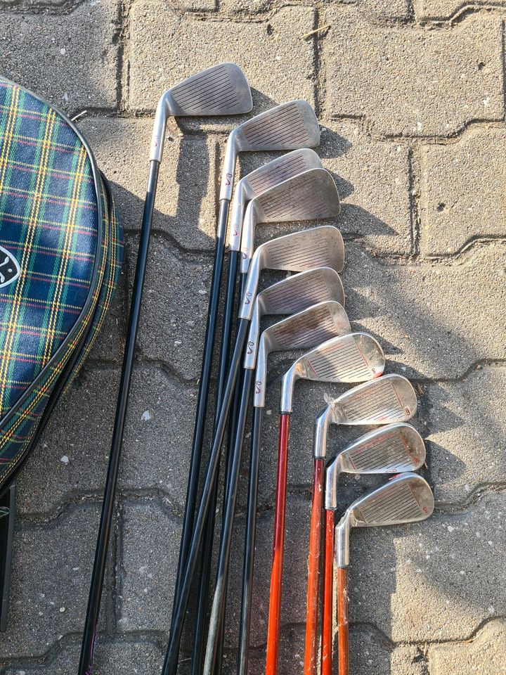 Golfschläger mit Golfbag in Erlangen