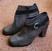 NEU Esprit Stiefeletten, Größe 39 Sachsen - Aue Vorschau
