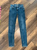 Levis Jeans Gr.25 Baden-Württemberg - Ketsch Vorschau