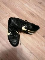 NIKE Fußballschuhe in Größe 38 Niedersachsen - Rhumspringe Vorschau