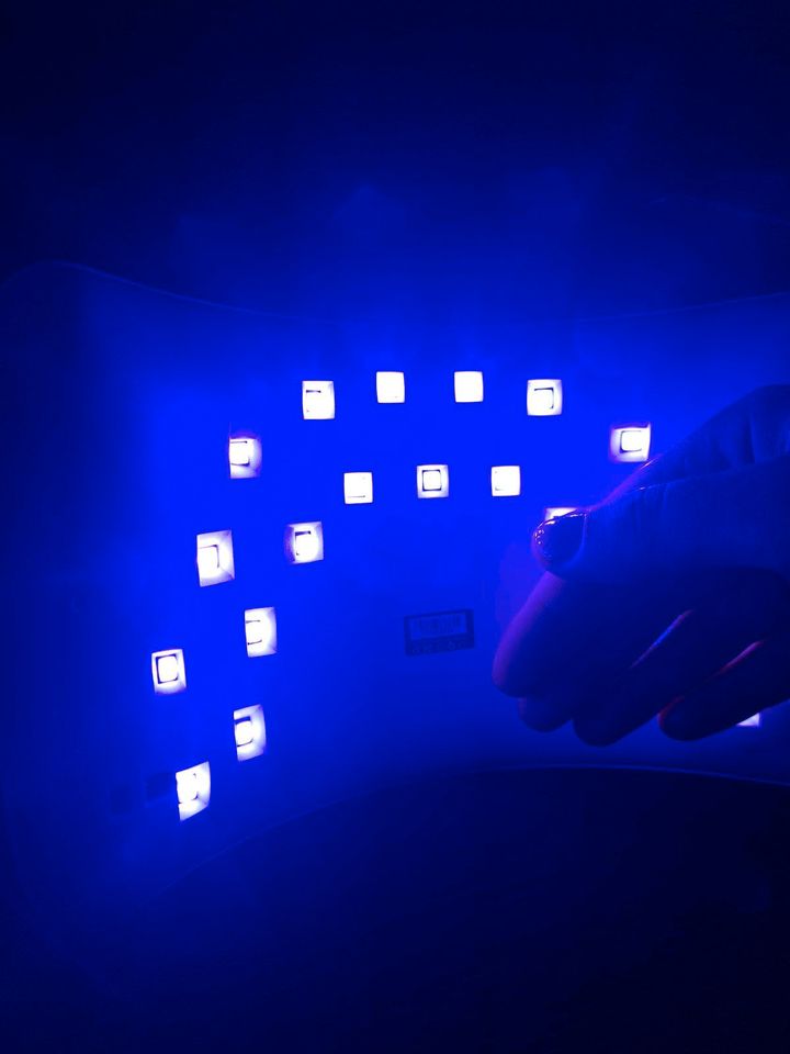 UV LED Nagellampe in Cottbus