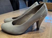 graue Pumps  Gr. 36 Absatzschuh Nordrhein-Westfalen - Kaarst Vorschau