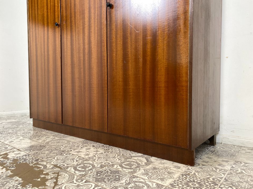 WMK Minimalistischer und sehr geräumiger Retro Kleiderschrank mit perfekter Aufteilung # Schrank Wäscheschrank Schlafzimmerschrank Wardrobe Garderobe 50er 60er Mid-Century Vintage # Lieferung möglich in Berlin