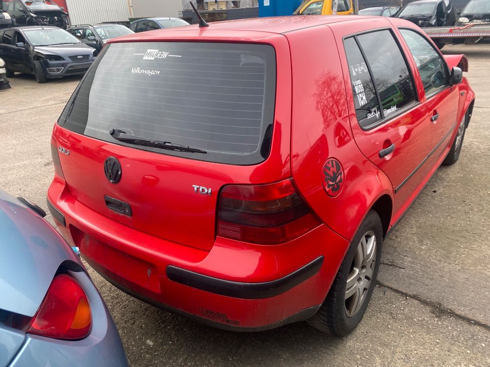 Schlachtfest VW Golf 4 IV 1,9 TDI LP3G ALH EBJ rot in Kerpen