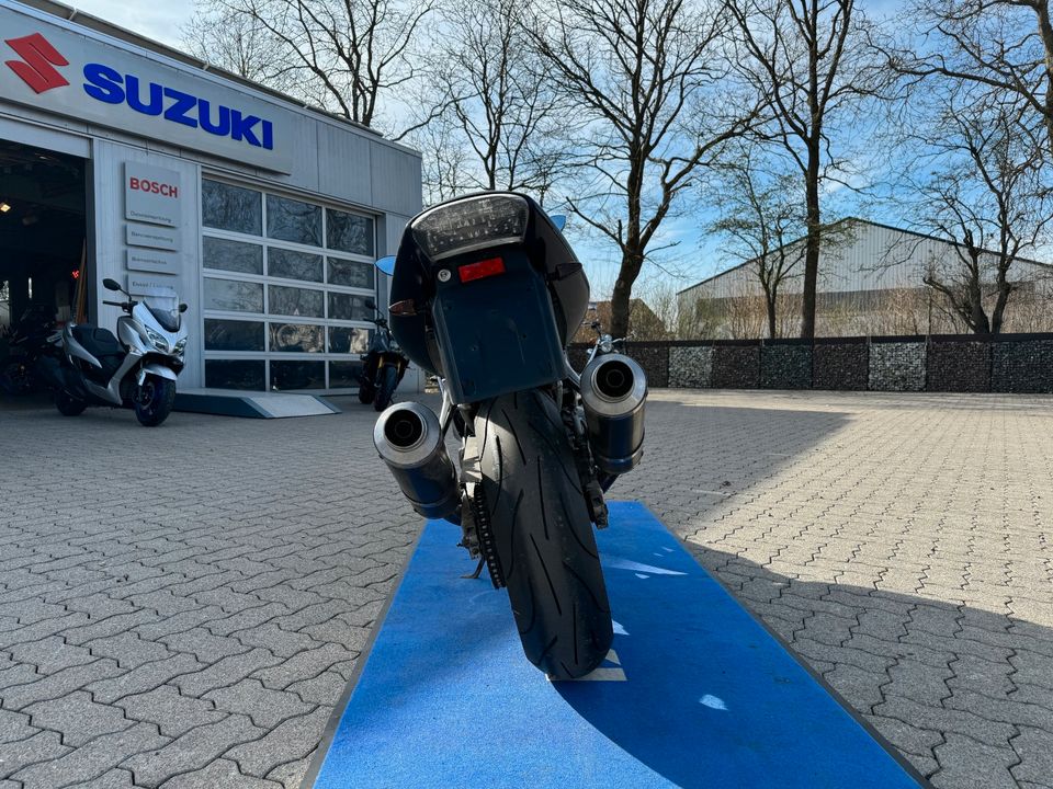 Böwadt-und-Hansen-240-Honda-VTR-1000-F-Firestorm-blau in Handewitt