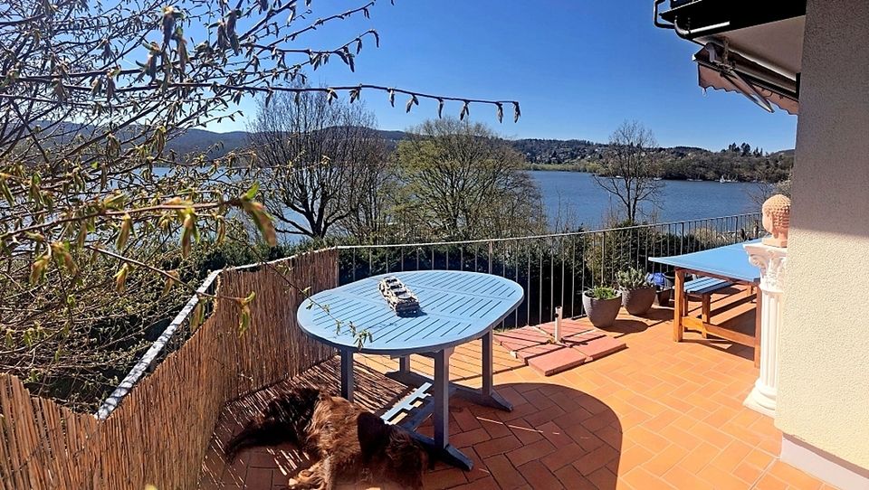 Einzigartige, direkte SeeLage mit Panoramablick auf den Edersee in