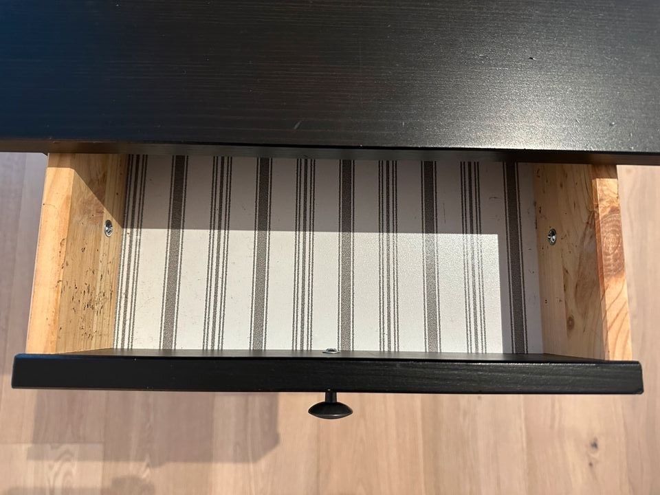 Hemnes Ablagetisch, schwarz lasiert in Prüm