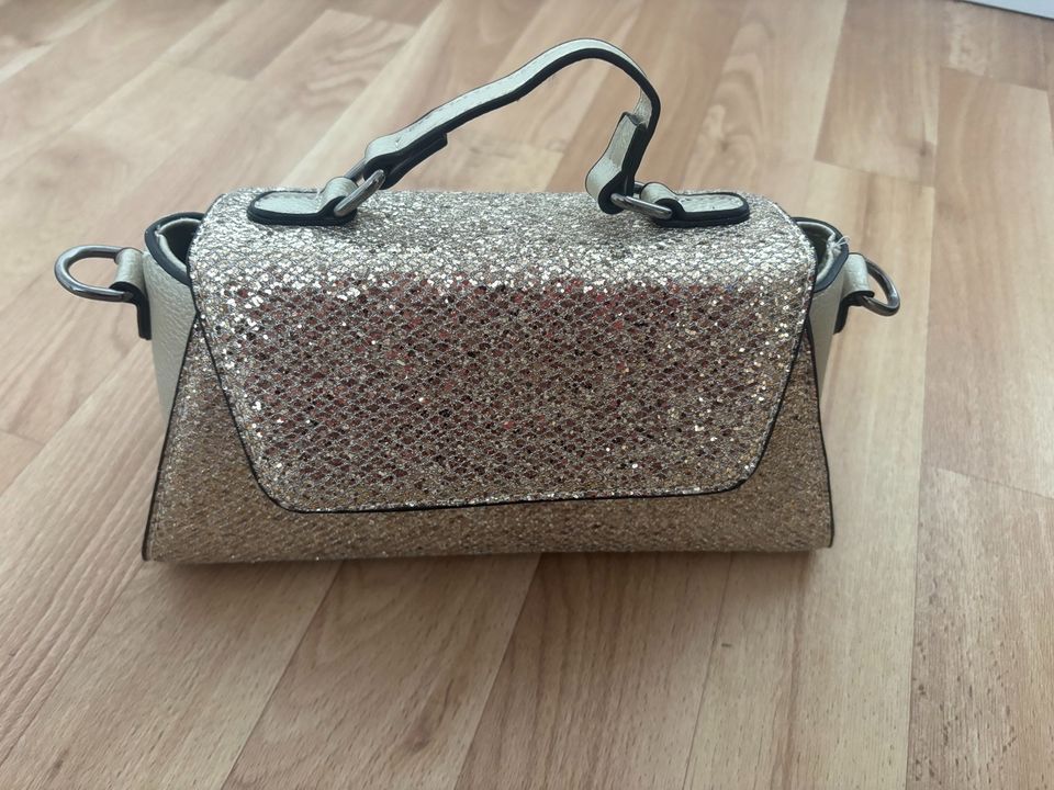 Glitzer Handtasche in Bergen auf Rügen