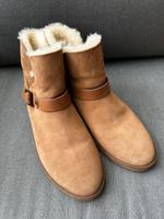UGG Boots 40,5 US 9,5 NEU Hessen - Dreieich Vorschau