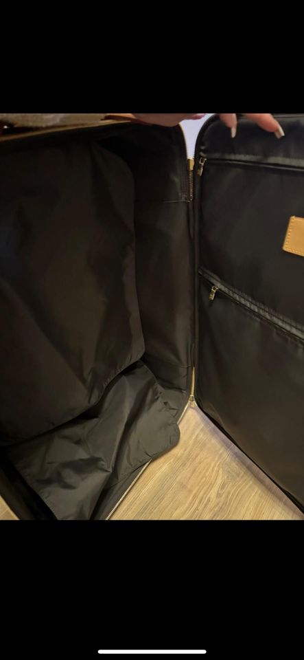 Louis Vuitton Koffer mit Schutzbeutel.Größe 70x40 in Emstek