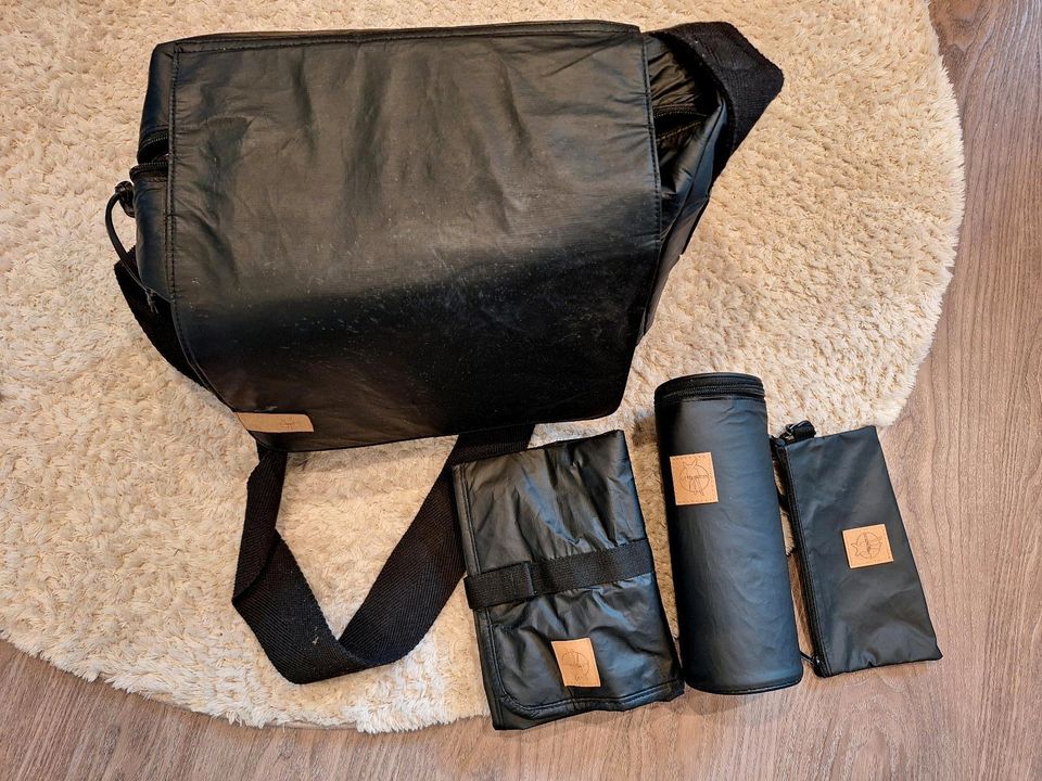 Wickeltasche Lässig Messengerbag Tyve Black in Harxheim