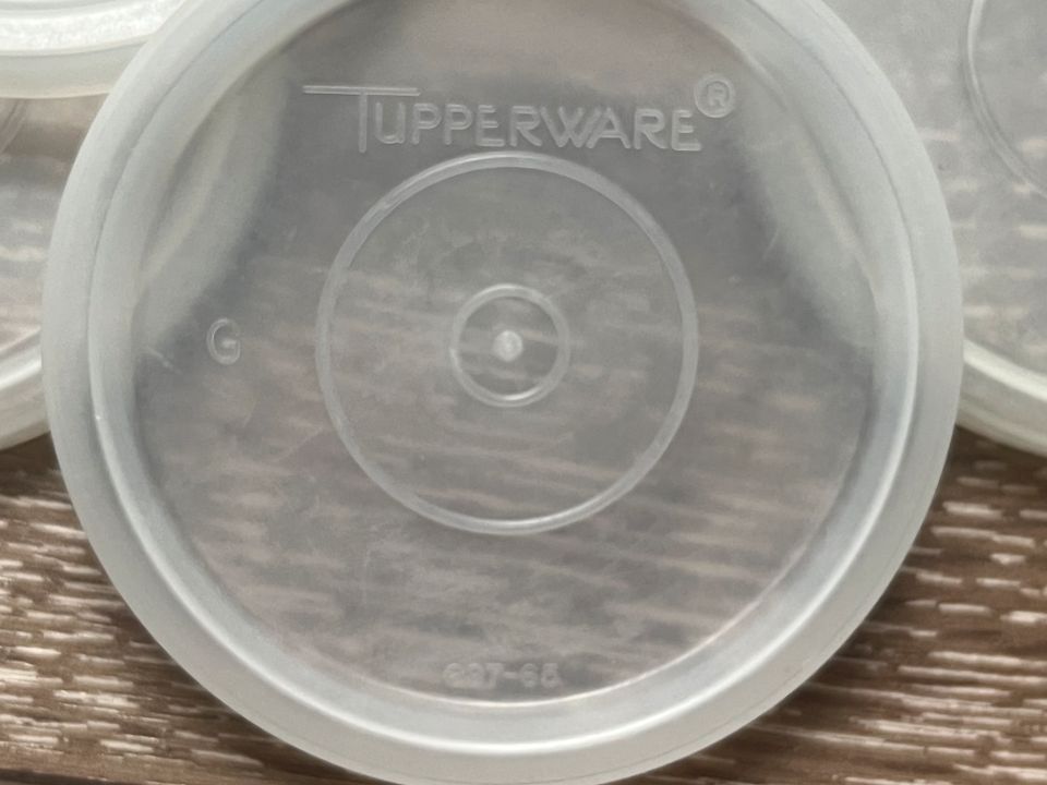 Vintage Tupperware Becher 109-13 / Deckel 297-71 – 4 Stück in Hamburg