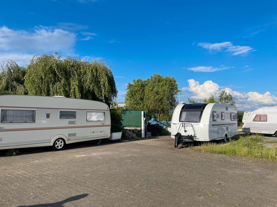 Abstellplätze für Wohnwagen Wohnmobil bei Glehn in Korschenbroich