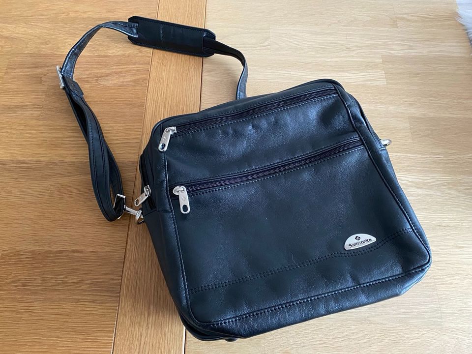 Samsonite Herren- Tasche schwarz neuwertig in Espelkamp